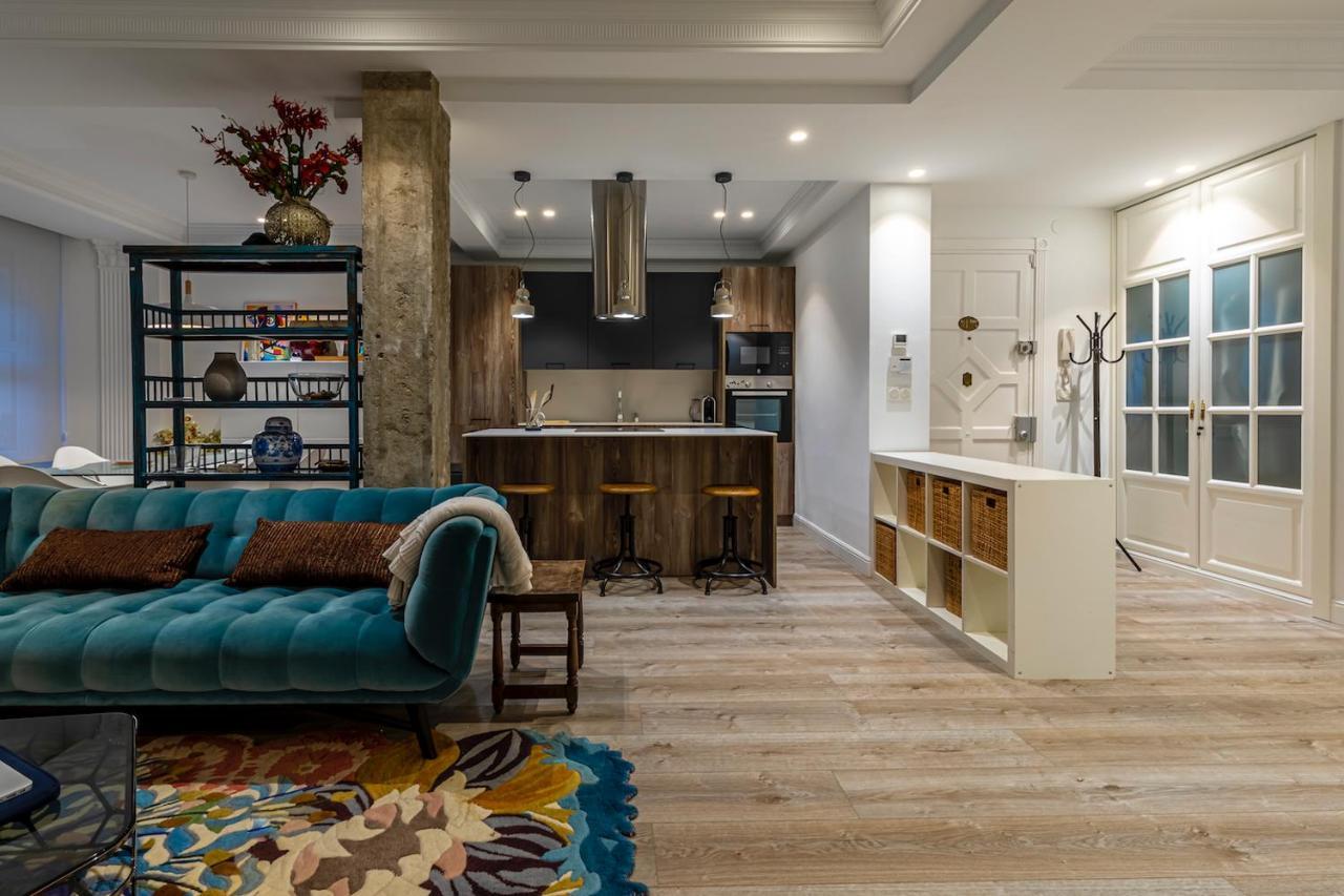 110 M2 Central Apartment In Abando Close To Guggenheim With Parking Bilbao Dış mekan fotoğraf