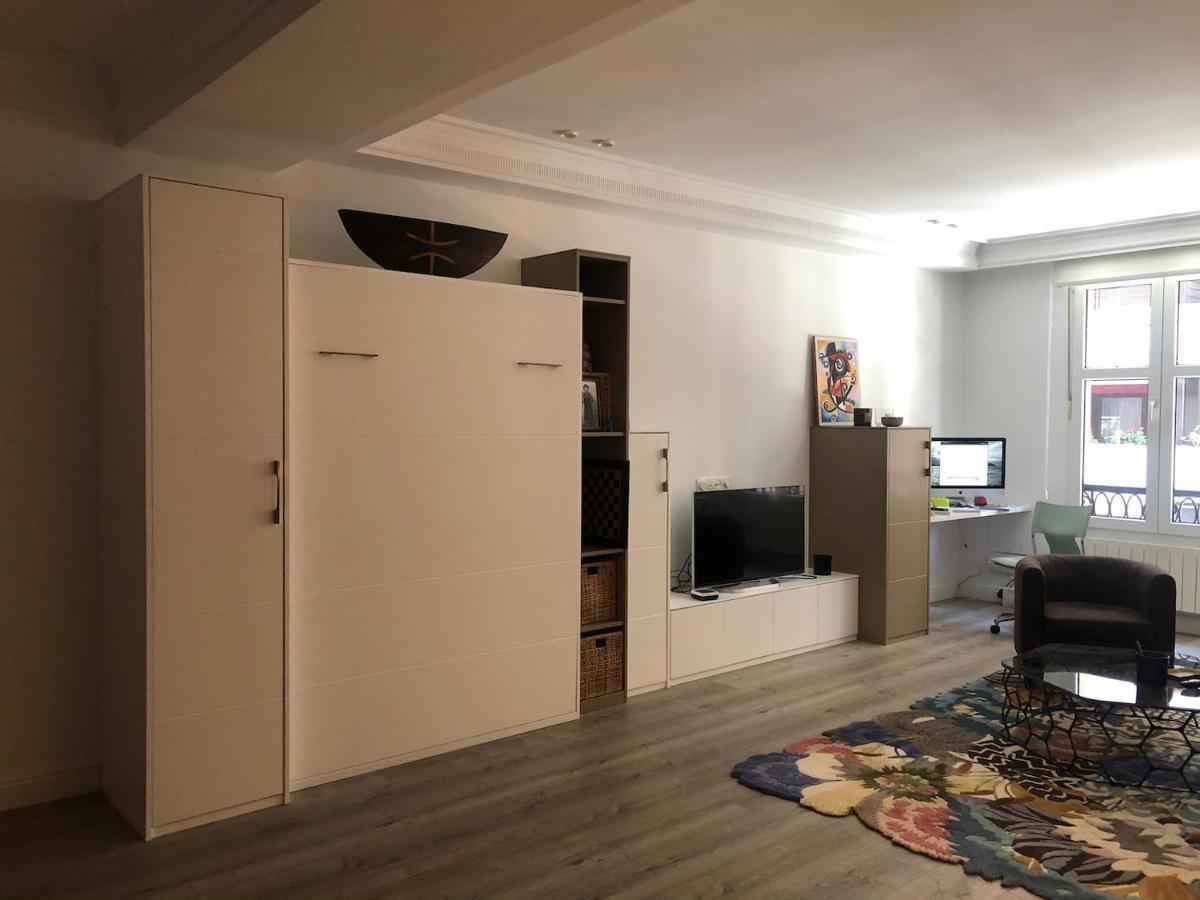 110 M2 Central Apartment In Abando Close To Guggenheim With Parking Bilbao Dış mekan fotoğraf